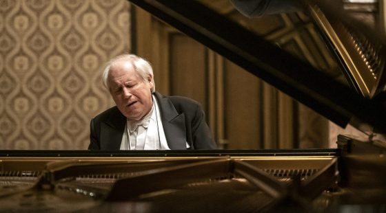 46035184092_779b68274b_k-e1543397406217