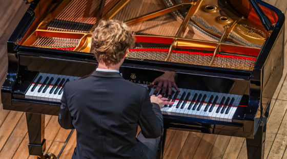 1280x732_aktu-klavirnaPJ26