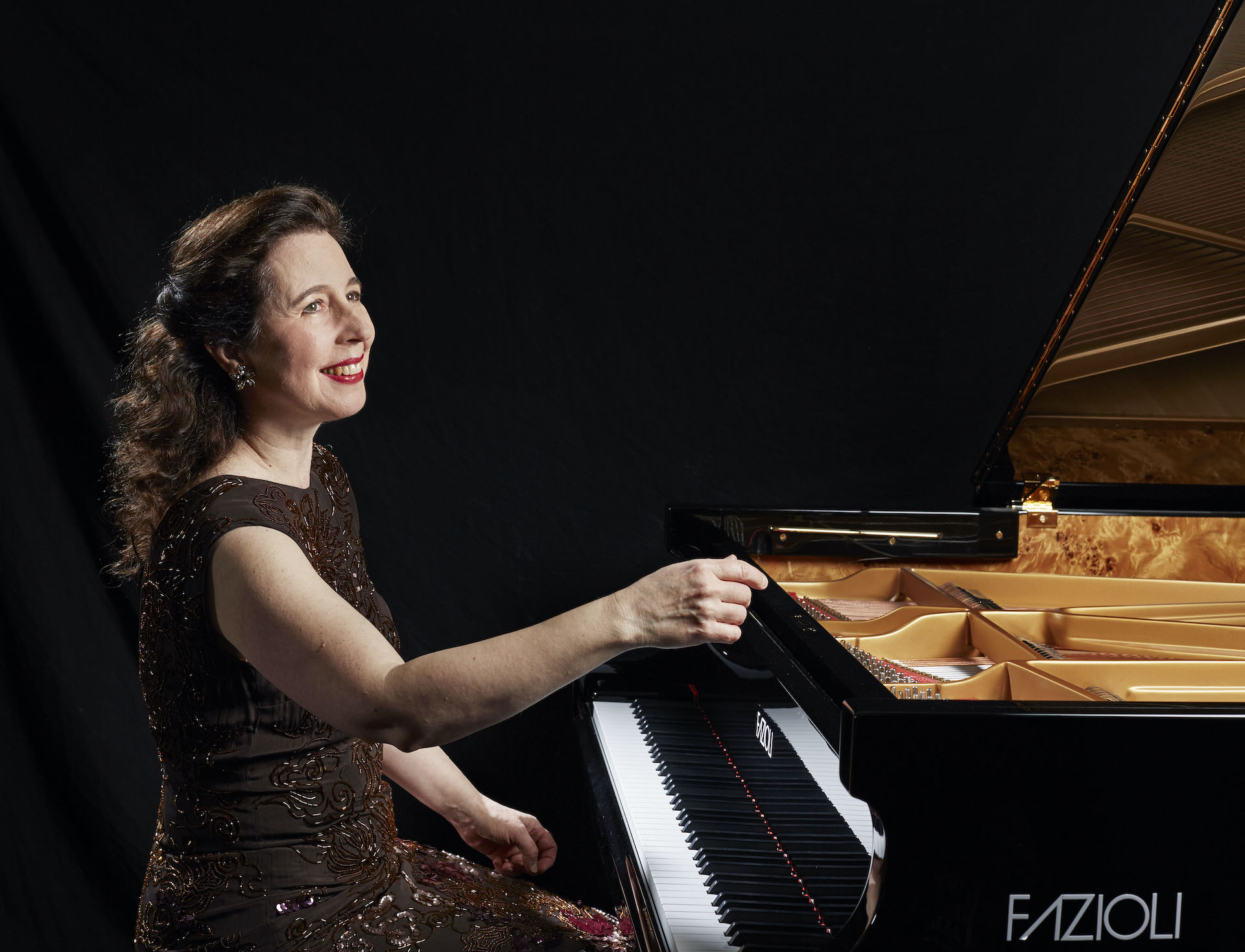 Angela Hewitt stands in for pianist Maria João Pires